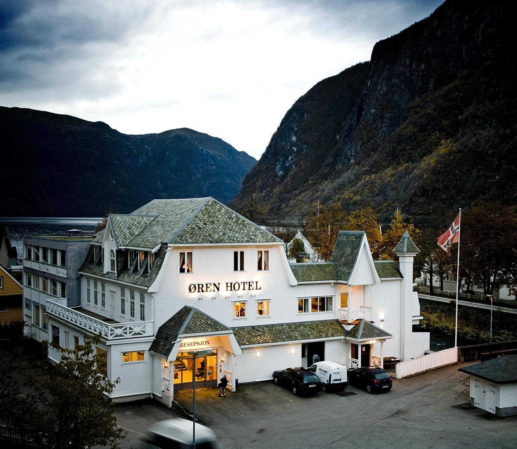 奥伦酒店 Høyanger 外观 照片